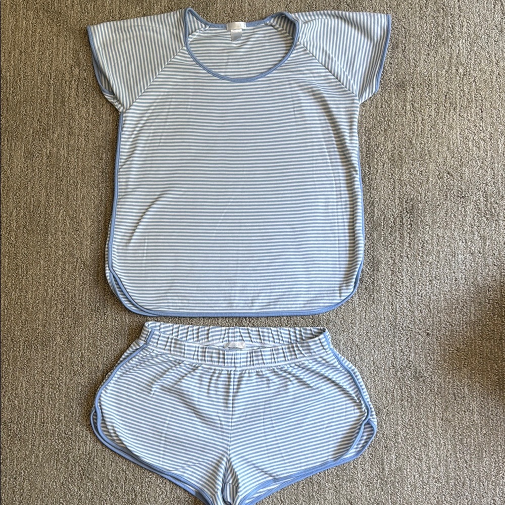 LAKE striped 2 pieces pajamas.
